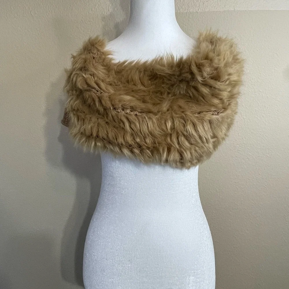 CAbi Womens Infinity Scarf One Size Beige Knit Faux Fur Trim